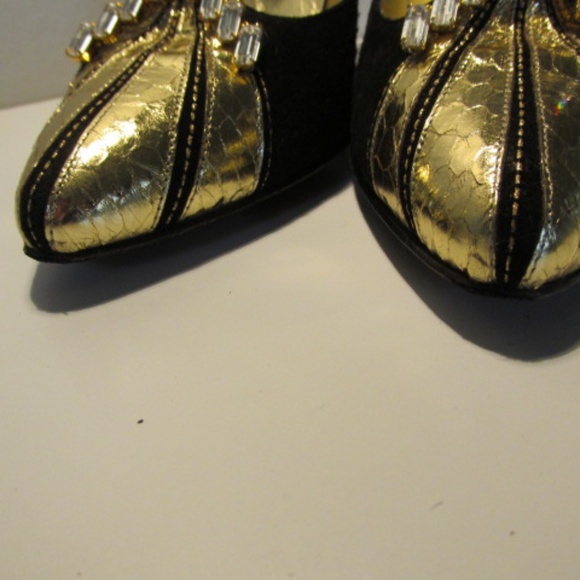 Vintage Black Leather Suede Pumps with Rhinestone Application, Size 36.5 - Picture 6 of 10